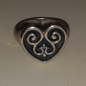 James Avery Scrolled French Heart Ring